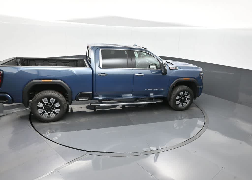 2025 GMC Sierra 2500HD 4WD Crew Cab Standard Bed Denali
