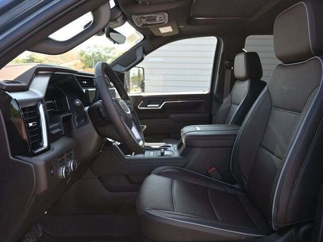 2025 GMC Sierra 2500HD 4WD Crew Cab Standard Bed Denali