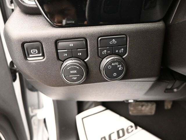 2024 Chevrolet Silverado 2500HD 4WD Crew Cab Standard Bed LT