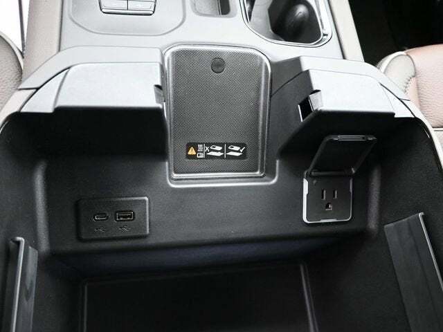 2025 GMC Sierra 1500 4WD Crew Cab Short Box Denali