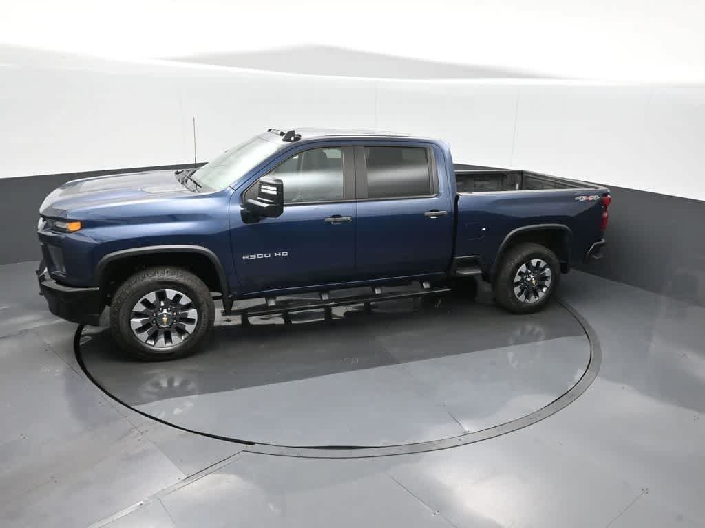 2021 Chevrolet Silverado 2500HD 4WD Crew Cab Standard Bed Custom