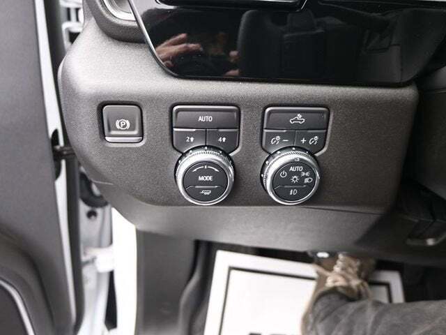2025 GMC Sierra 1500 4WD Double Cab Standard Box Elevation with 3SB
