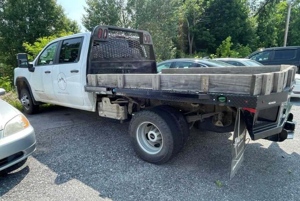 2021 GMC Sierra 3500HD Chassis 