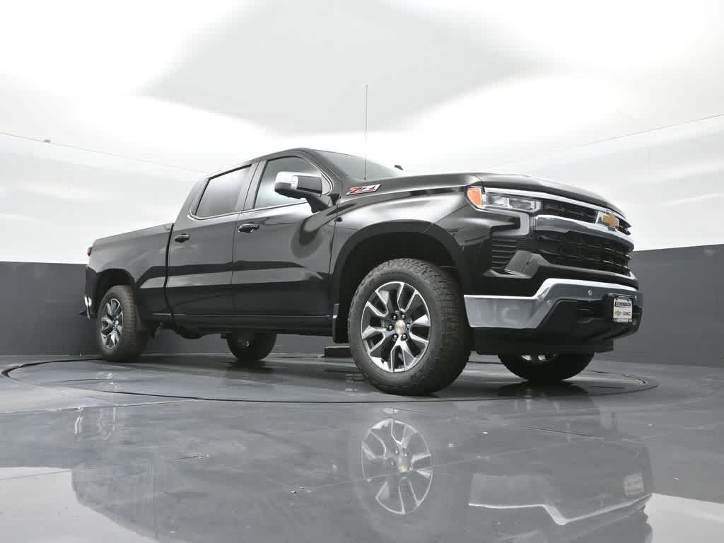 2026 Chevrolet Silverado 1500 4WD Crew Cab Standard Bed LT