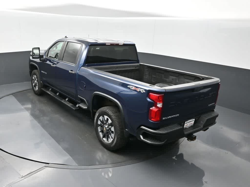 2021 Chevrolet Silverado 2500HD 4WD Crew Cab Standard Bed Custom