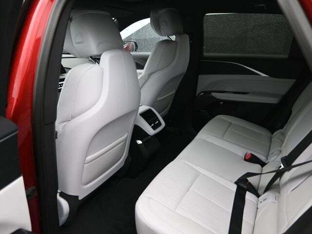 2025 Cadillac LYRIQ Sport w/1SF