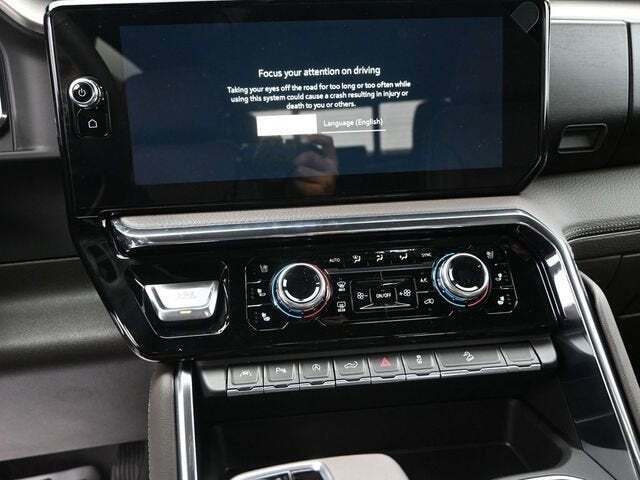 2025 GMC Sierra 1500 4WD Crew Cab Short Box Denali