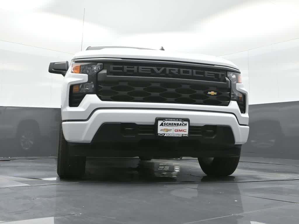 2026 Chevrolet Silverado 1500 4WD Crew Cab Standard Bed Custom