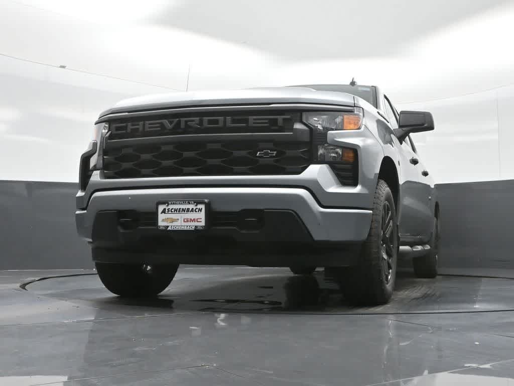 2026 Chevrolet Silverado 1500 4WD Crew Cab Standard Bed Custom