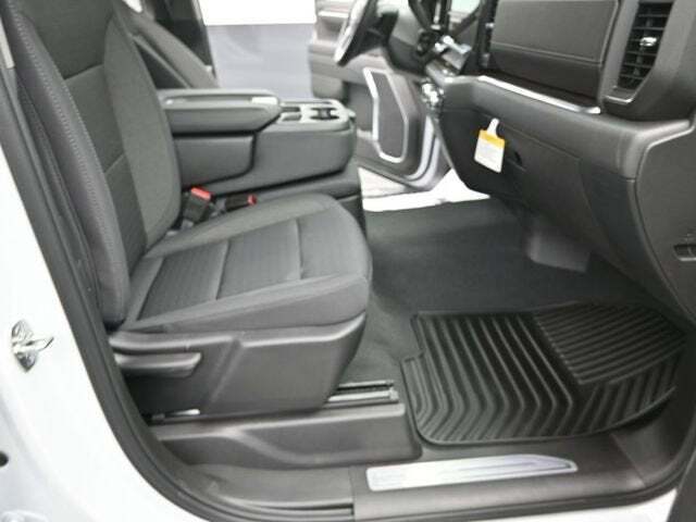2025 GMC Sierra 1500 4WD Crew Cab Short Box Elevation with 3VL