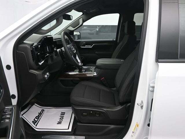2025 GMC Sierra 1500 4WD Double Cab Standard Box Elevation with 3SB