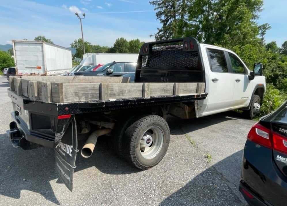 2021 GMC Sierra 3500HD Chassis 