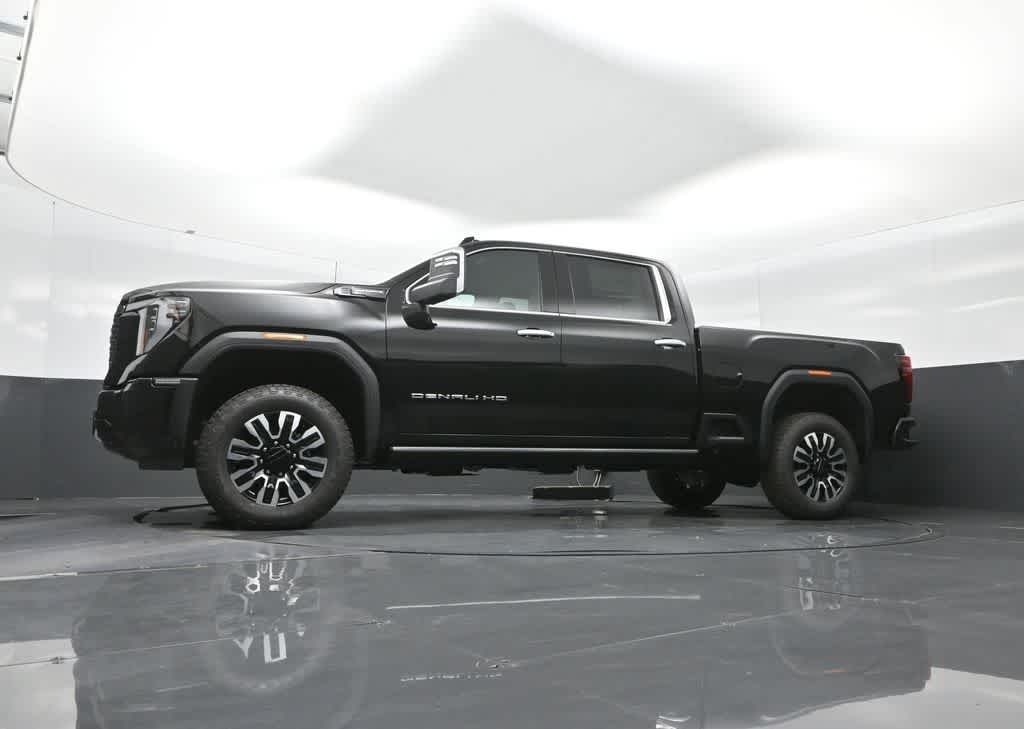 2025 GMC Sierra 2500HD 4WD Crew Cab Standard Bed Denali Ultimate