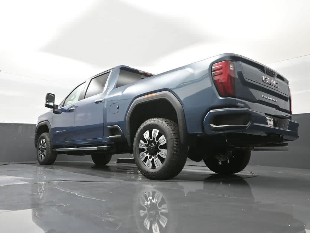 2025 GMC Sierra 2500HD 4WD Crew Cab Standard Bed Denali
