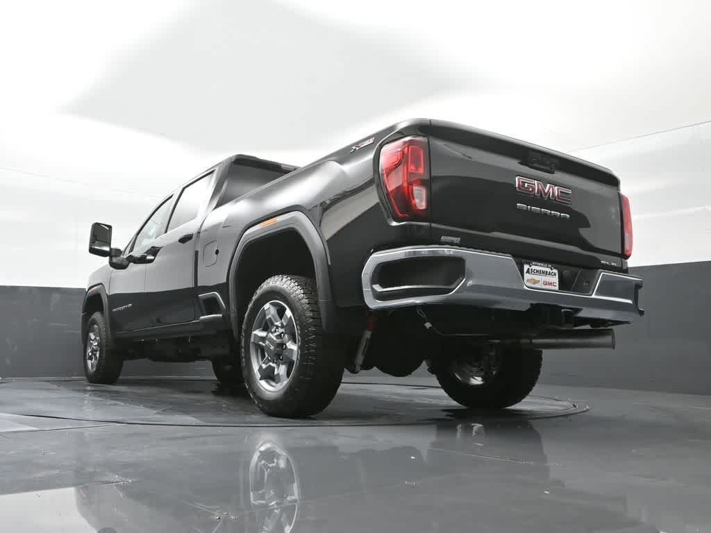 2025 GMC Sierra 2500HD 4WD Crew Cab Standard Bed SLE