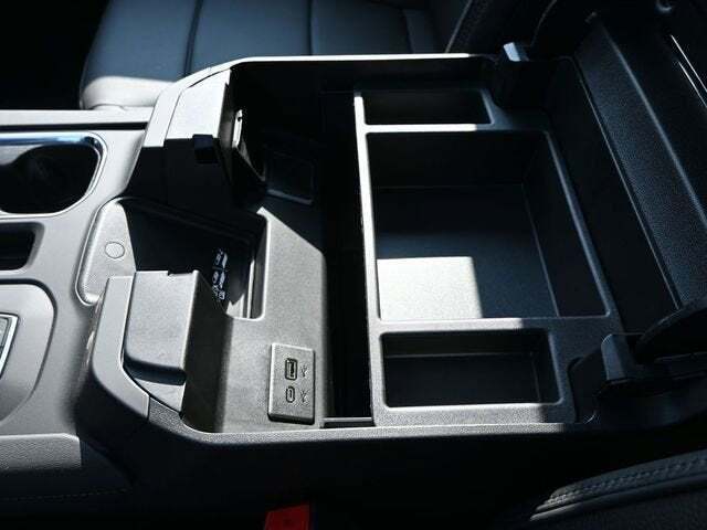 2025 GMC Sierra 2500HD 4WD Crew Cab Standard Bed Denali