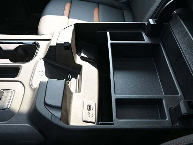 2025 GMC Sierra 2500HD 4WD Crew Cab Standard Bed AT4