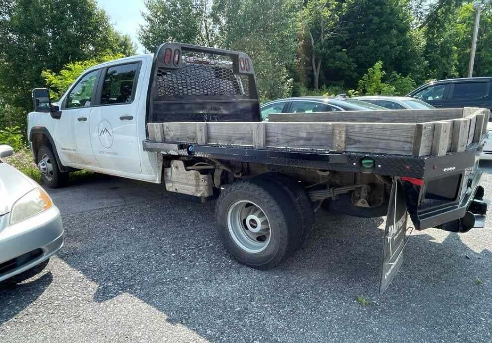 2021 GMC Sierra 3500HD Chassis 