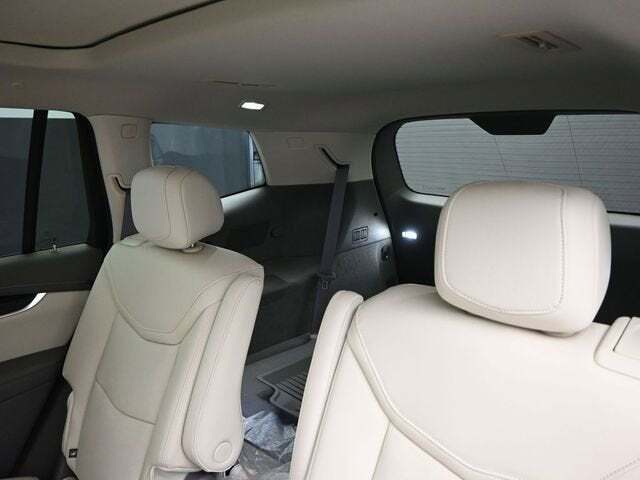 2025 Cadillac XT6 FWD Premium Luxury