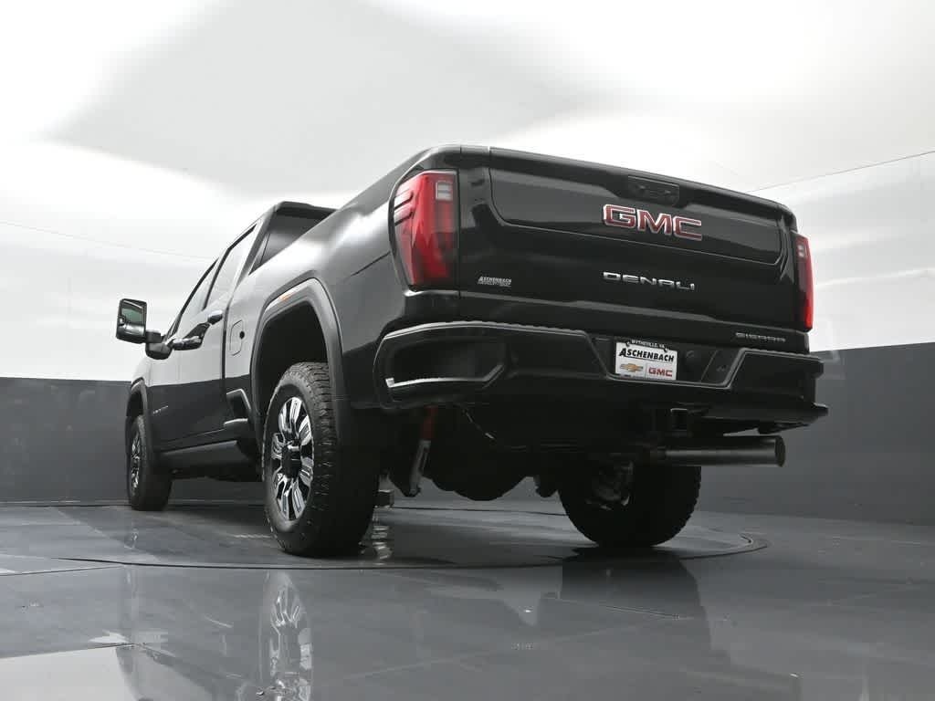 2025 GMC Sierra 2500HD 4WD Crew Cab Standard Bed Denali