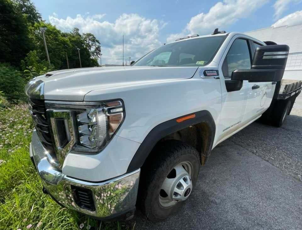 2021 GMC Sierra 3500HD Chassis 