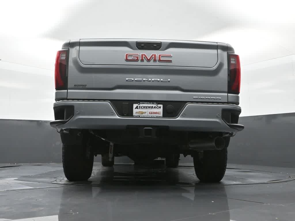 2025 GMC Sierra 2500HD 4WD Crew Cab Standard Bed Denali