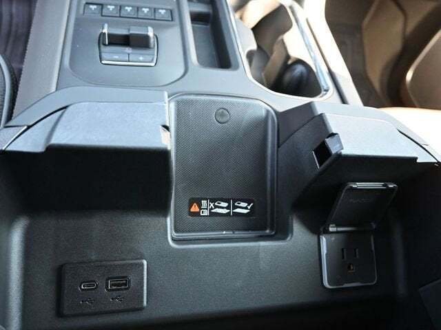 2025 GMC Sierra 2500HD 4WD Crew Cab Standard Bed Denali