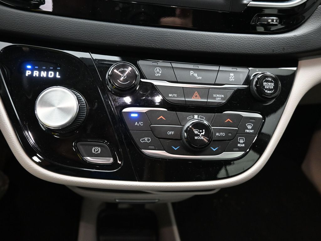 2019 Chrysler Pacifica Touring Plus