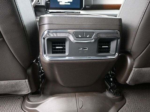 2025 GMC Sierra 1500 4WD Crew Cab Short Box Denali