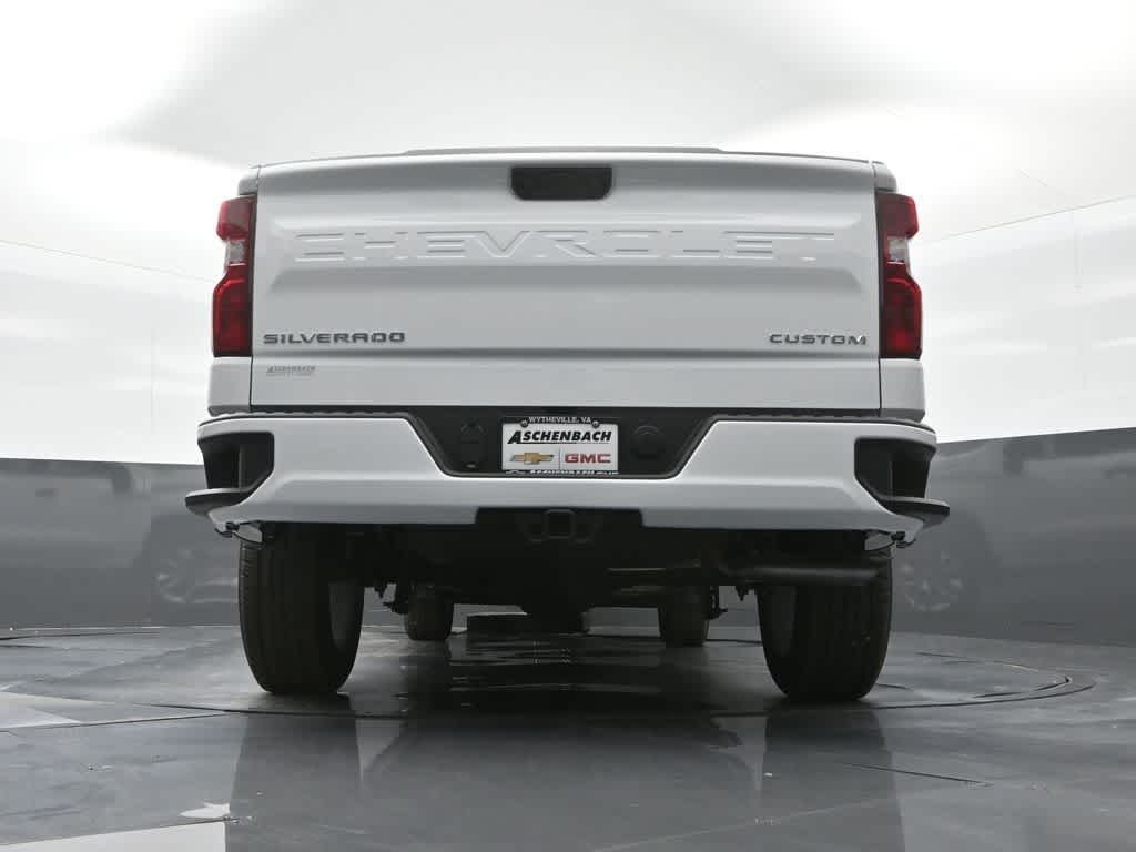 2026 Chevrolet Silverado 1500 4WD Crew Cab Standard Bed Custom