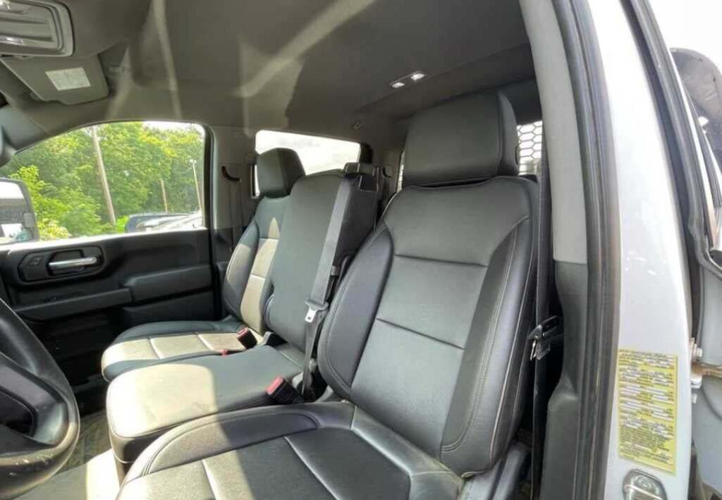 2021 GMC Sierra 3500HD Chassis 