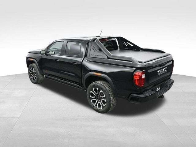 2025 GMC Canyon 4WD AT4