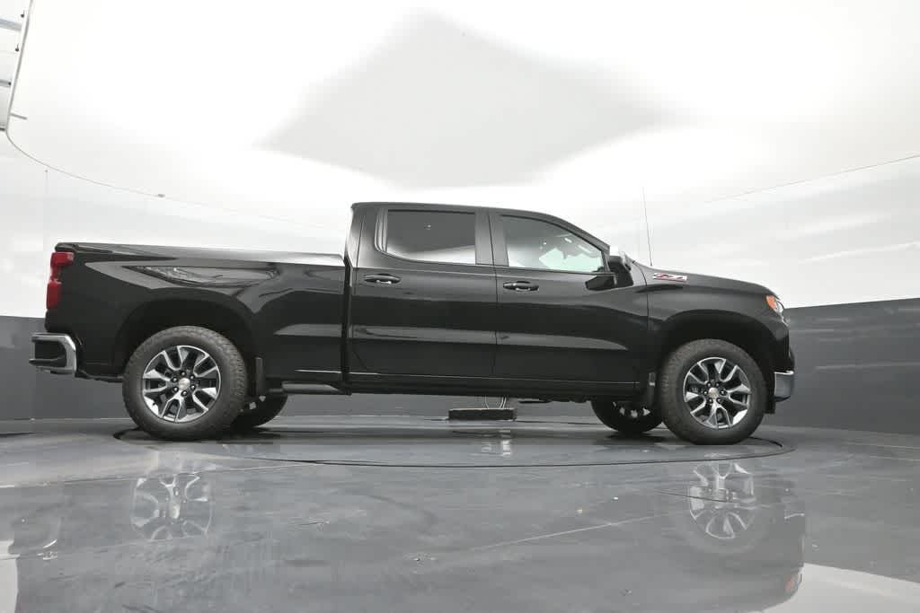 2026 Chevrolet Silverado 1500 4WD Crew Cab Standard Bed LT