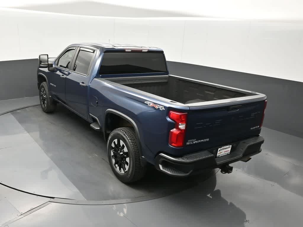 2020 Chevrolet Silverado 2500HD 4WD Crew Cab Standard Bed Custom