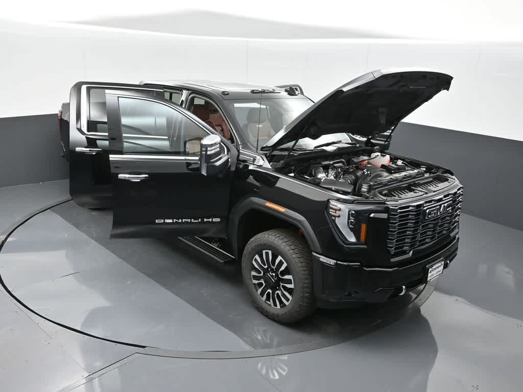 2025 GMC Sierra 2500HD 4WD Crew Cab Standard Bed Denali Ultimate