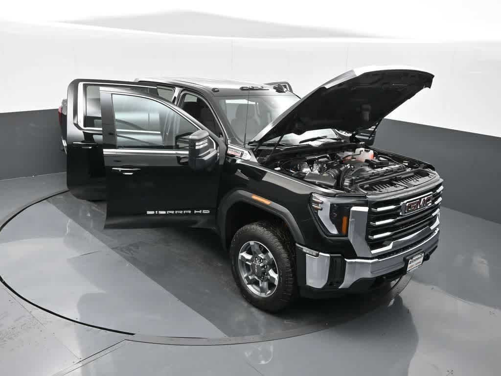 2025 GMC Sierra 2500HD 4WD Crew Cab Standard Bed SLE