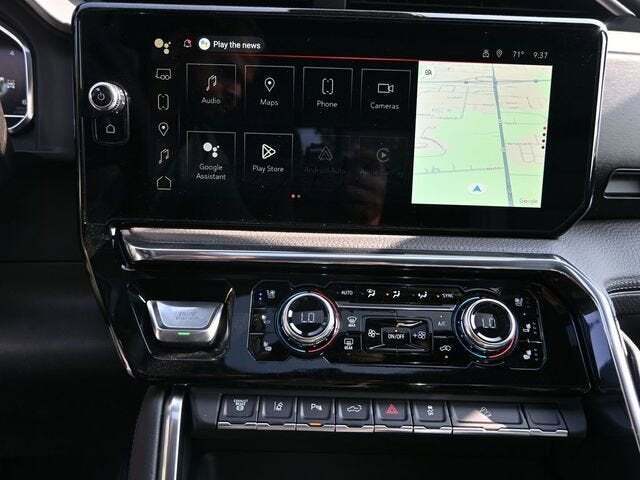 2025 GMC Sierra 2500HD 4WD Crew Cab Standard Bed Denali