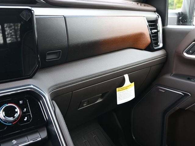 2025 GMC Sierra 2500HD 4WD Crew Cab Standard Bed Denali