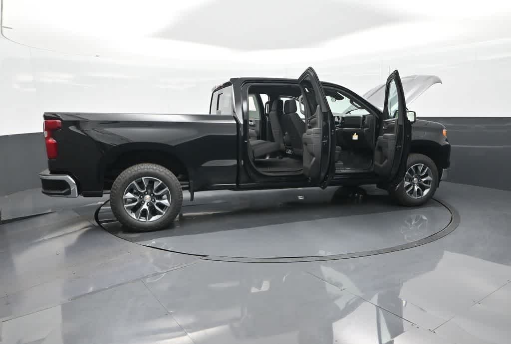 2026 Chevrolet Silverado 1500 4WD Crew Cab Standard Bed LT