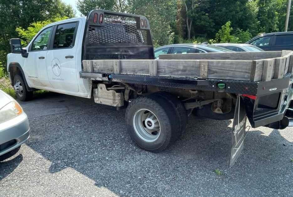 2021 GMC Sierra 3500HD Chassis 