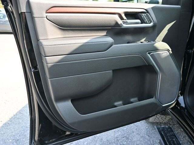 2025 GMC Sierra 2500HD 4WD Crew Cab Standard Bed Denali