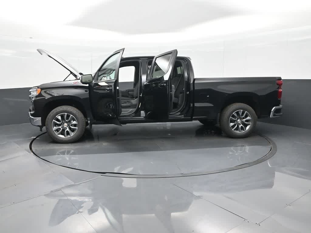 2026 Chevrolet Silverado 1500 4WD Crew Cab Standard Bed LT
