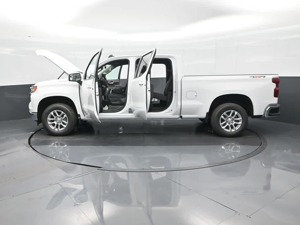2026 Chevrolet Silverado 1500 4WD Crew Cab Standard Bed LT