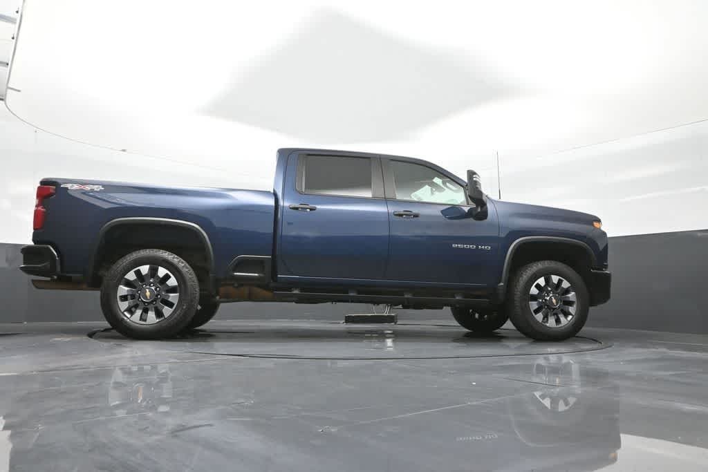 2021 Chevrolet Silverado 2500HD 4WD Crew Cab Standard Bed Custom