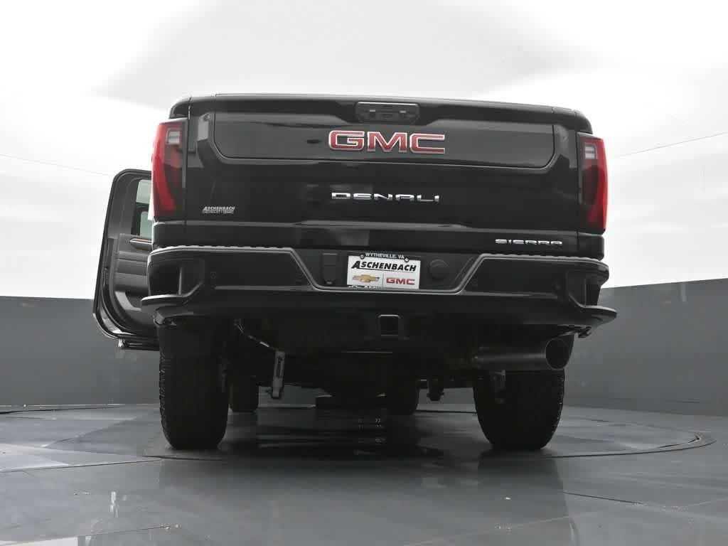 2025 GMC Sierra 2500HD 4WD Crew Cab Standard Bed Denali