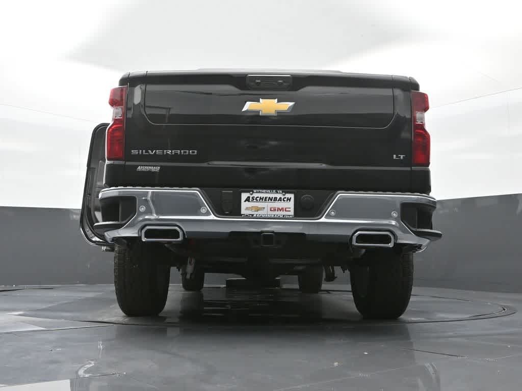 2026 Chevrolet Silverado 1500 4WD Crew Cab Standard Bed LT