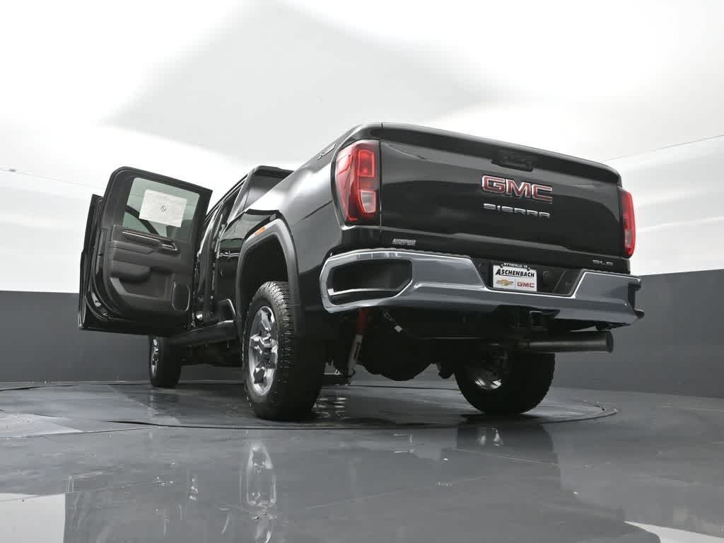 2025 GMC Sierra 2500HD 4WD Crew Cab Standard Bed SLE