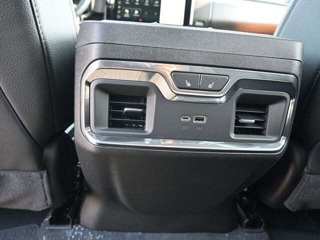 2025 GMC Sierra 2500HD 4WD Crew Cab Standard Bed Denali