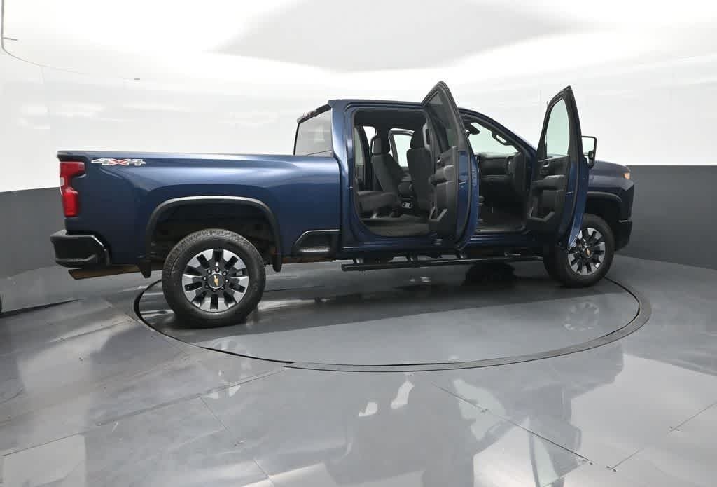 2021 Chevrolet Silverado 2500HD 4WD Crew Cab Standard Bed Custom