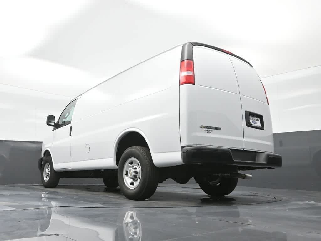 2024 Chevrolet Express Cargo RWD 2500 Regular Wheelbase WT